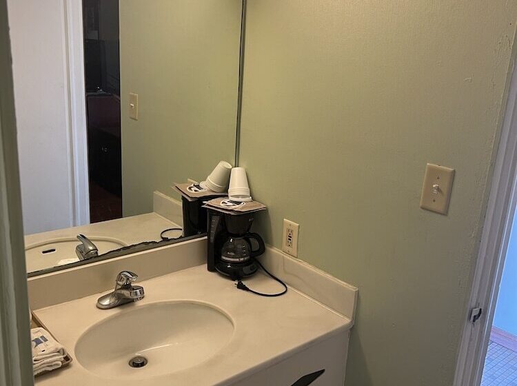 Town & Country Motel