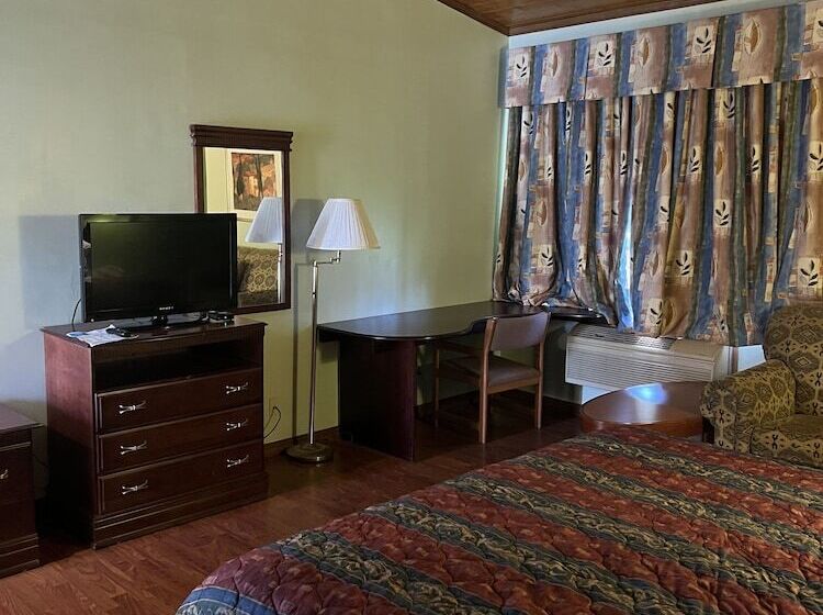 Town & Country Motel