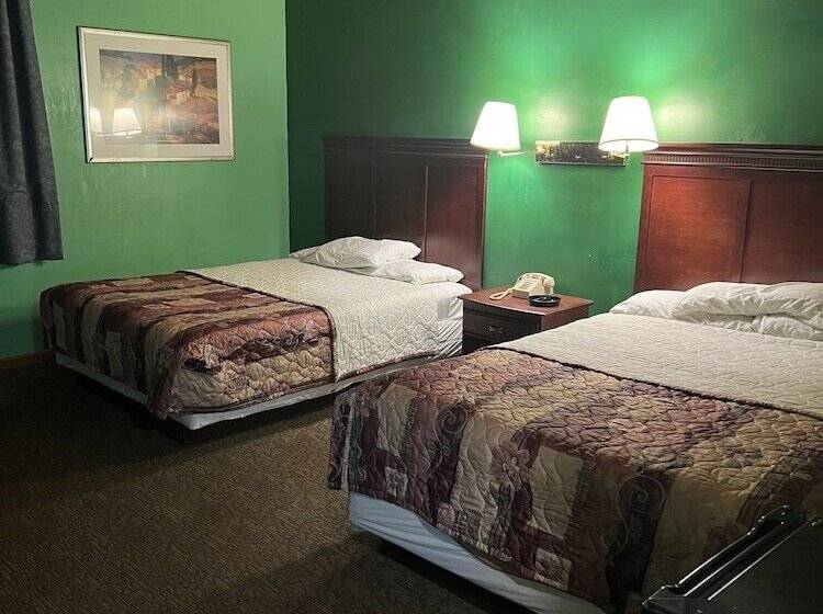 Town & Country Motel