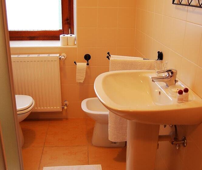 Otel Albergo Diffuso Altopiano Di Lauco