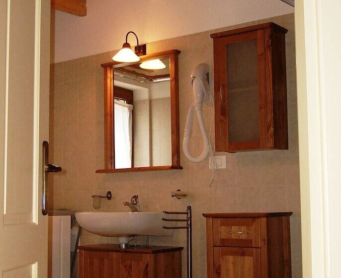 בית מלון כפרי Albergo Diffuso Altopiano Di Lauco