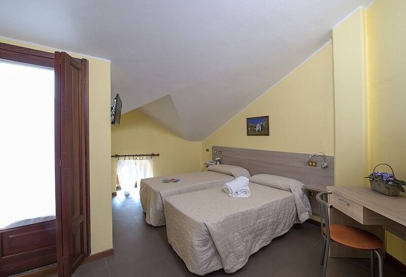 Отель Albergo Italia