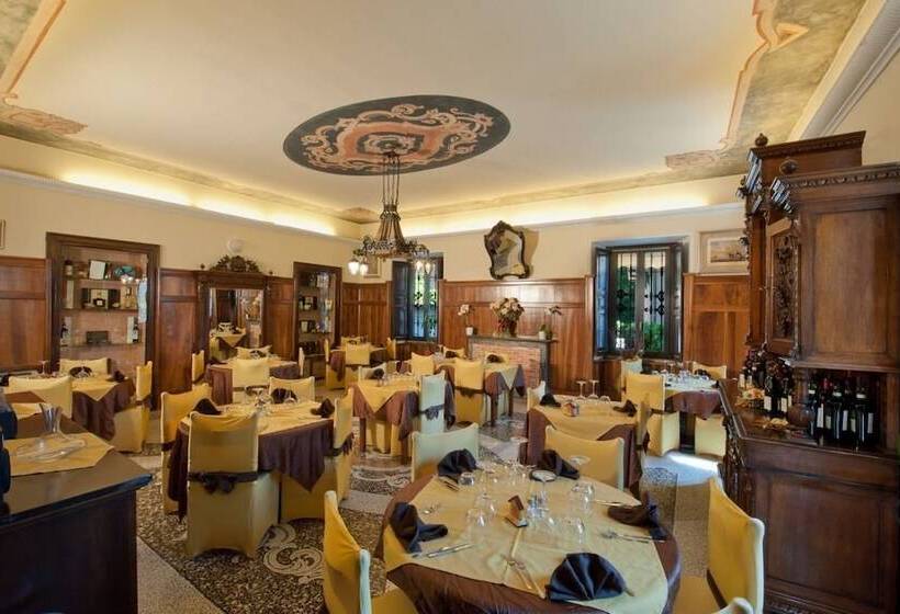 Отель Albergo Italia