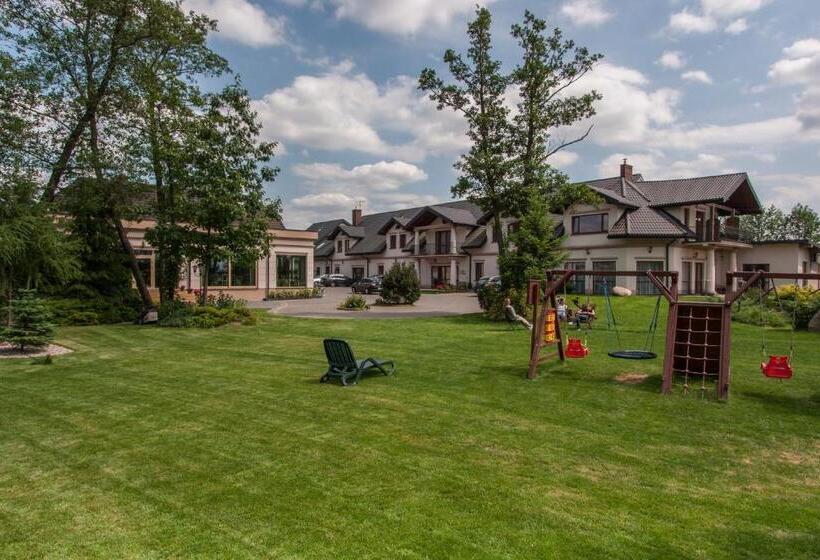 Отель Dworek Nad Pilicą