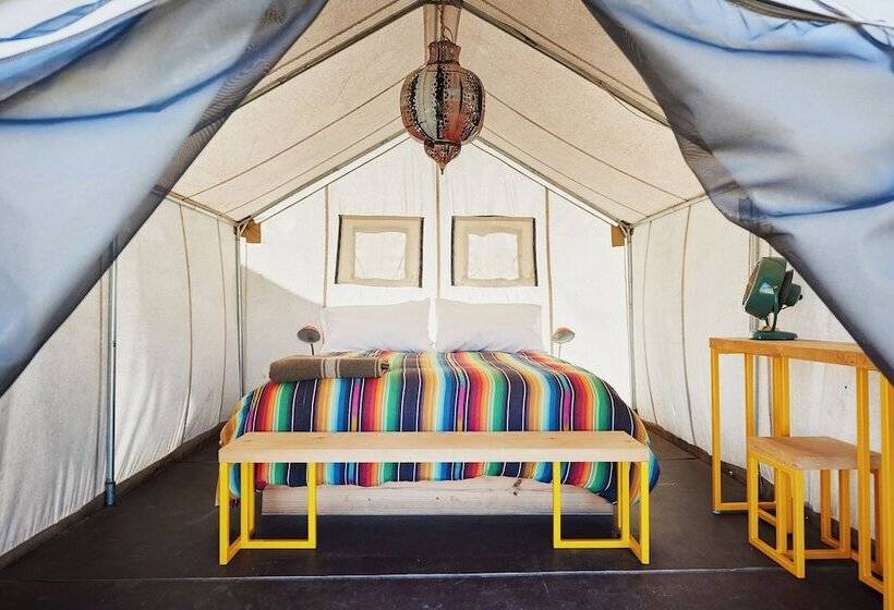 ホテル El Cosmico