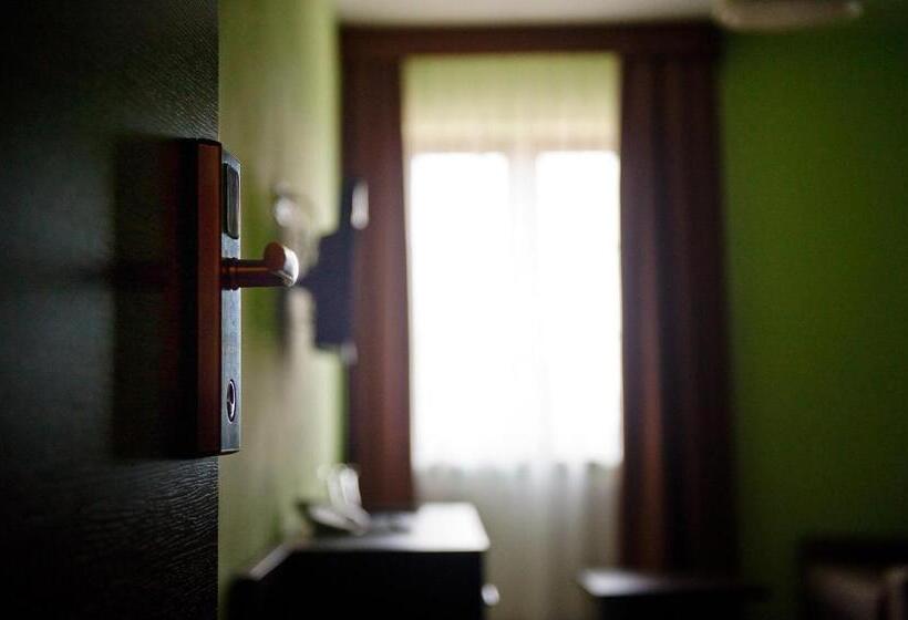 בית מלון כפרי Folklor