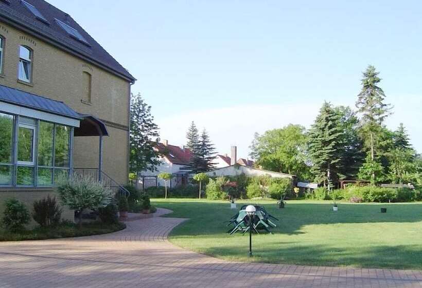 فندق Gästehaus Am Lausitzring