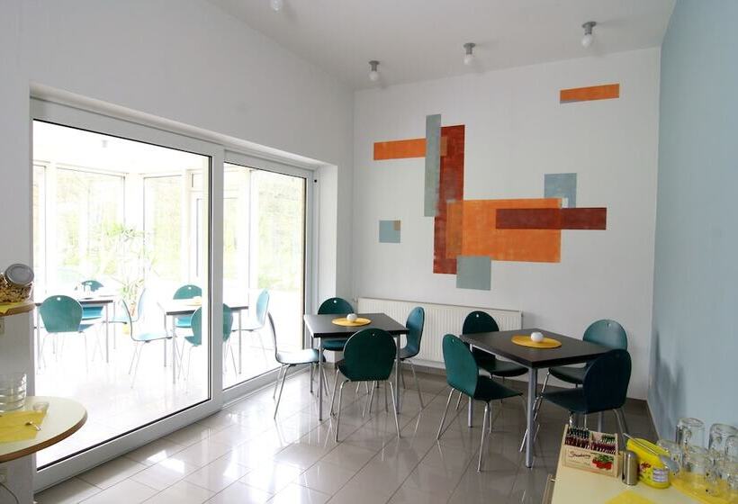 فندق Gästehaus Am Lausitzring