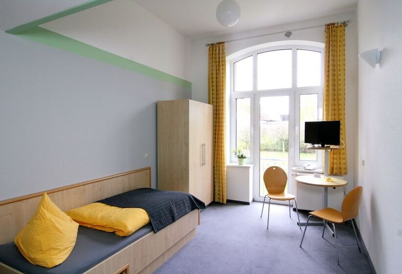 فندق Gästehaus Am Lausitzring