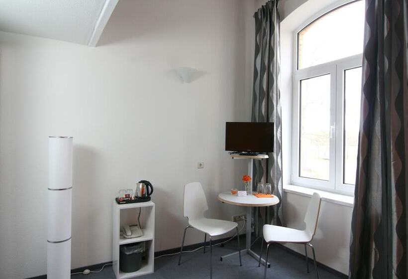 فندق Gästehaus Am Lausitzring