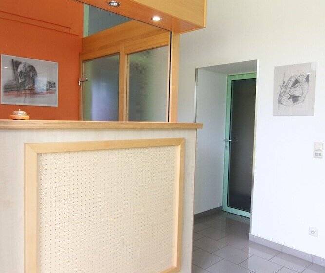 فندق Gästehaus Am Lausitzring