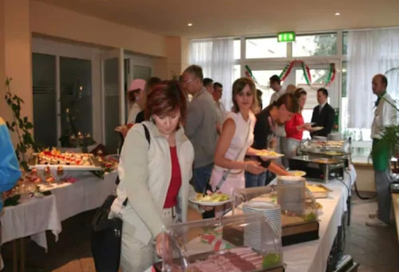 فندق Jugendgastehaus Dresden   Hostel