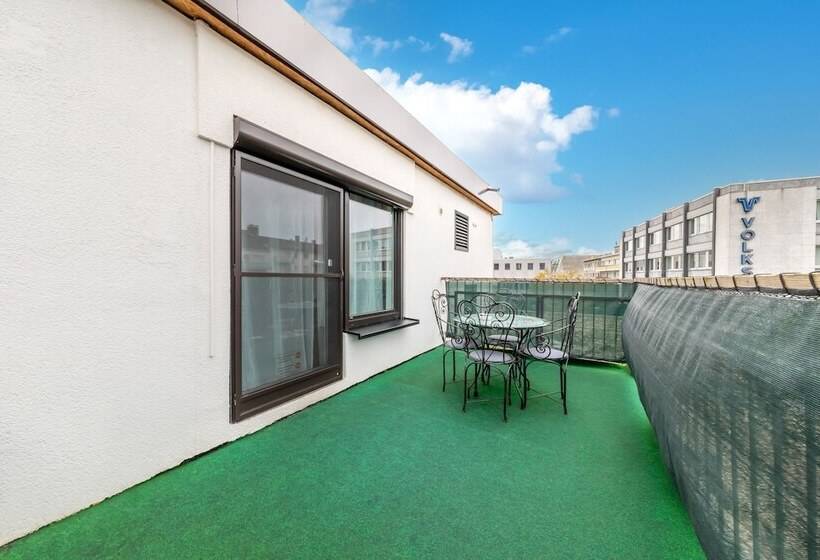 Отель Pmc Business Apartments