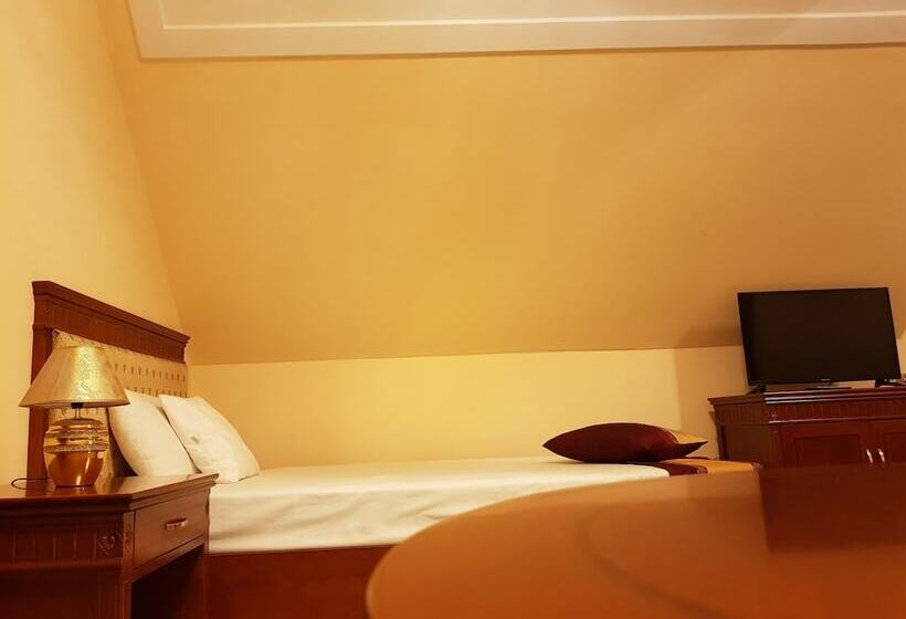 ホテル Rezydencja Pod Zegarem