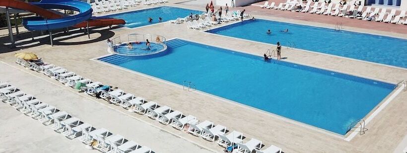 ホテル Burgaz Resort Aquapark