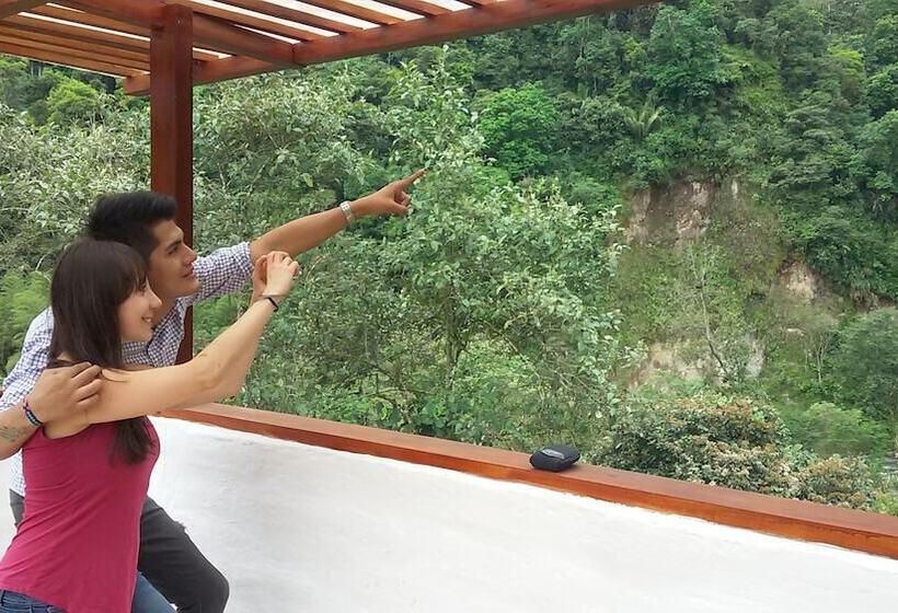 هتل Mindo Río Hostería