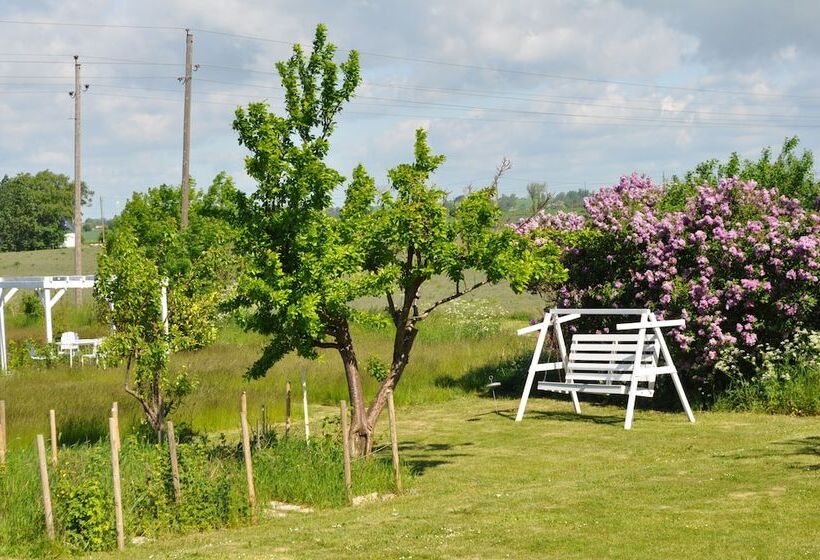 Отель Villa Sandby Bed And Breakfast