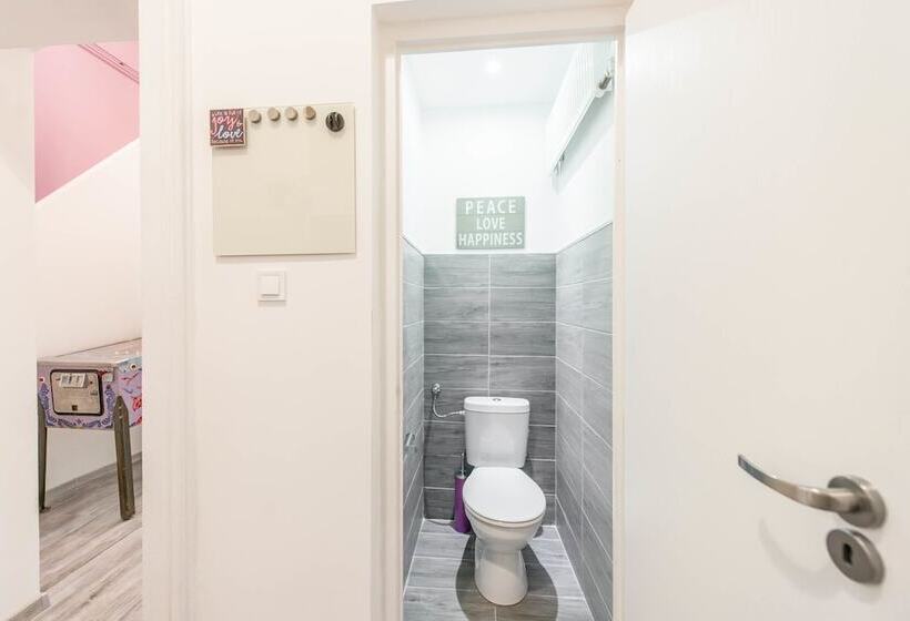 هتل Happy Home Budapest Pop