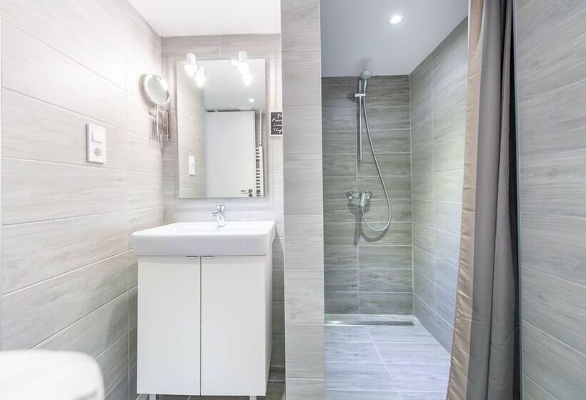 هتل Happy Home Budapest Pop