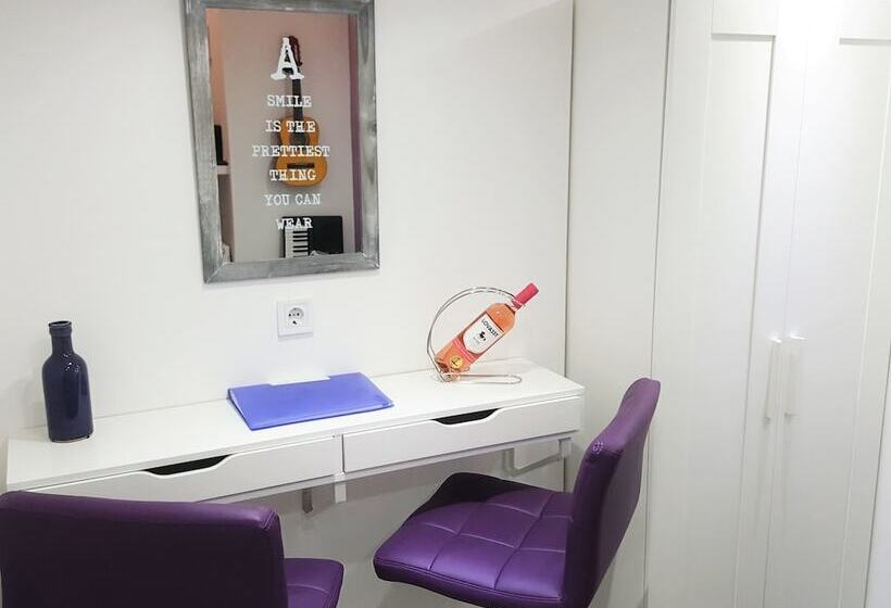 هتل Happy Home Budapest Pop