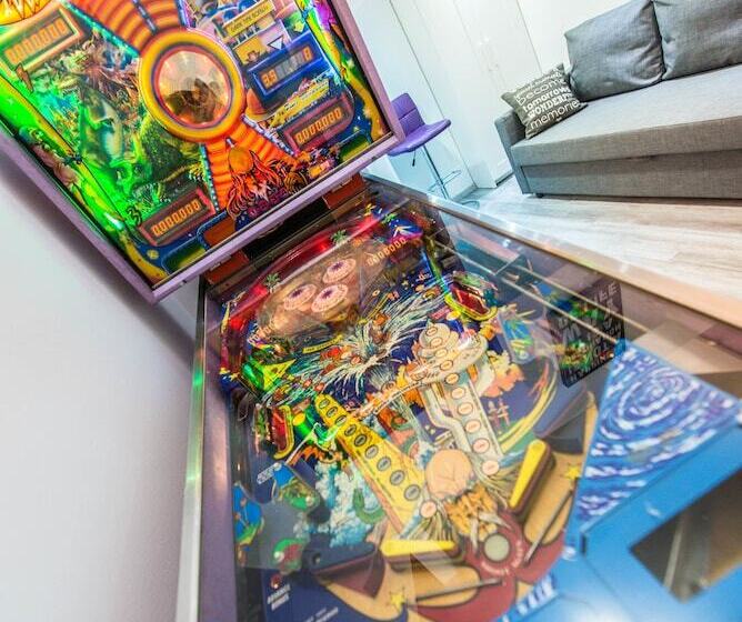 هتل Happy Home Budapest Pop