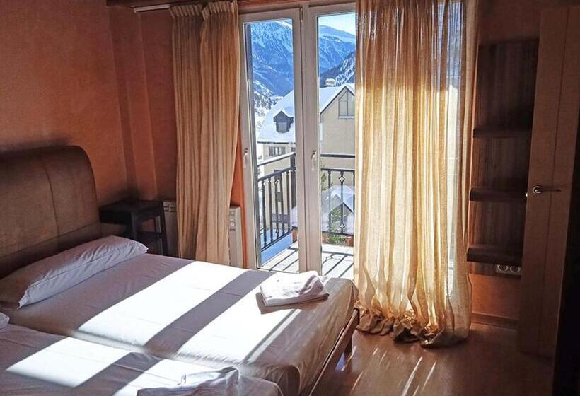 Apartamentos Candanchu 3000