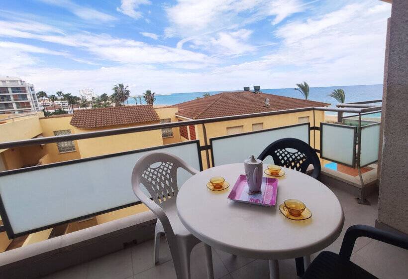 Apartamentos Surfing 3000