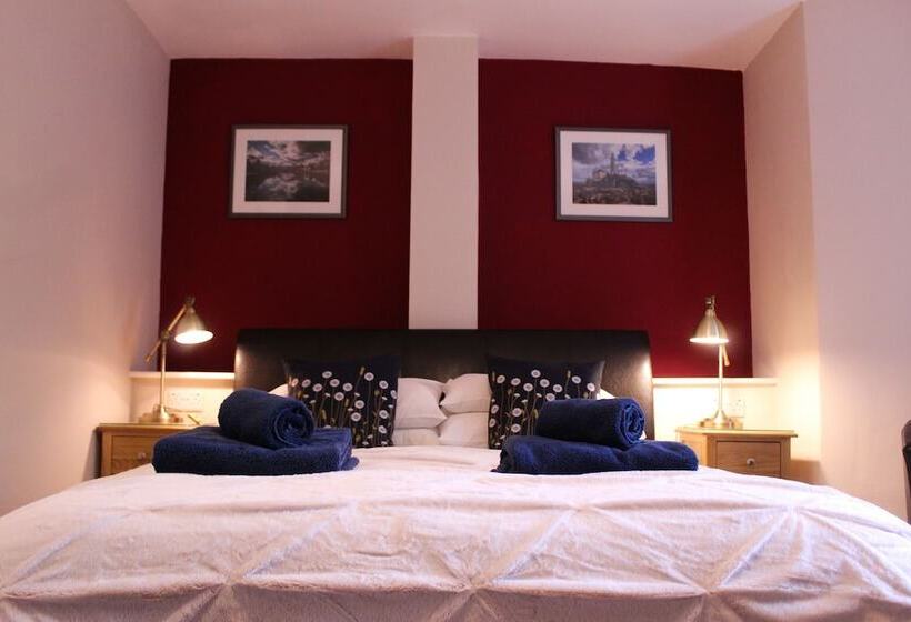 تختخواب و صبحانه Acomb Lodge