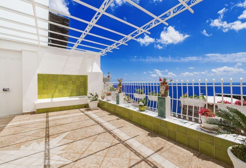 تختخواب و صبحانه Casa Nilde