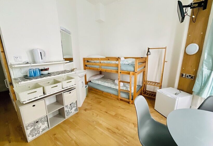 Bed and Breakfast Danescourt Lodge