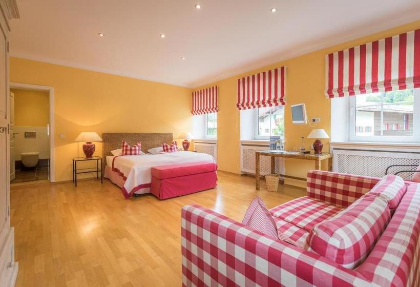 ホテル Bernhard S  Und Restaurant