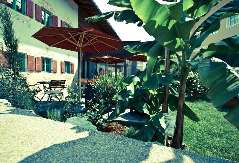 ホテル Bernhard S  Und Restaurant