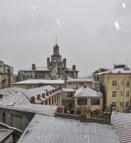 By Murat Royal Hotels