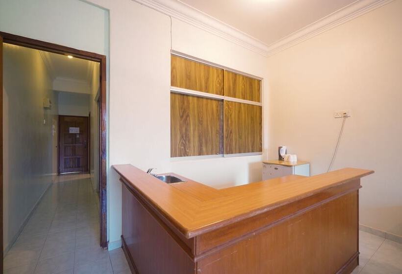 Capital O 89484 Teluk Batik Resort