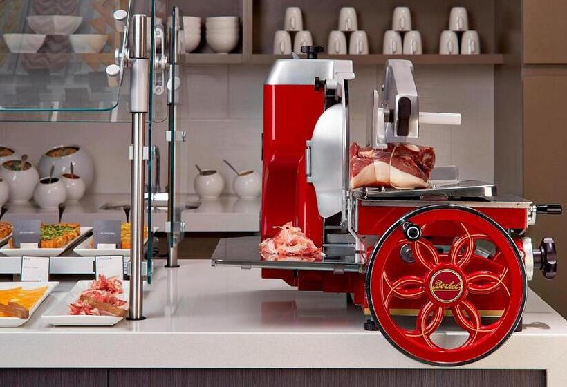 Ac Hotel By Marriott Miami Beach