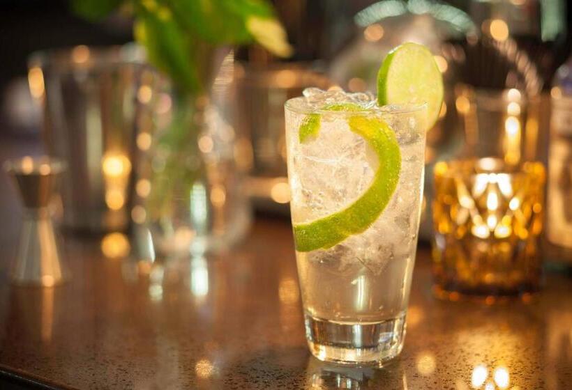 Ac Hotel By Marriott Miami Beach