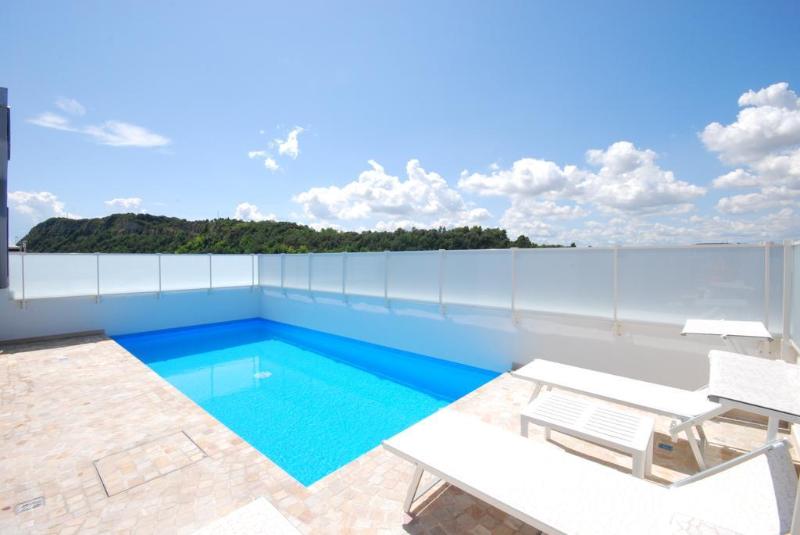 Amadei Hotel Figaro & Apartments