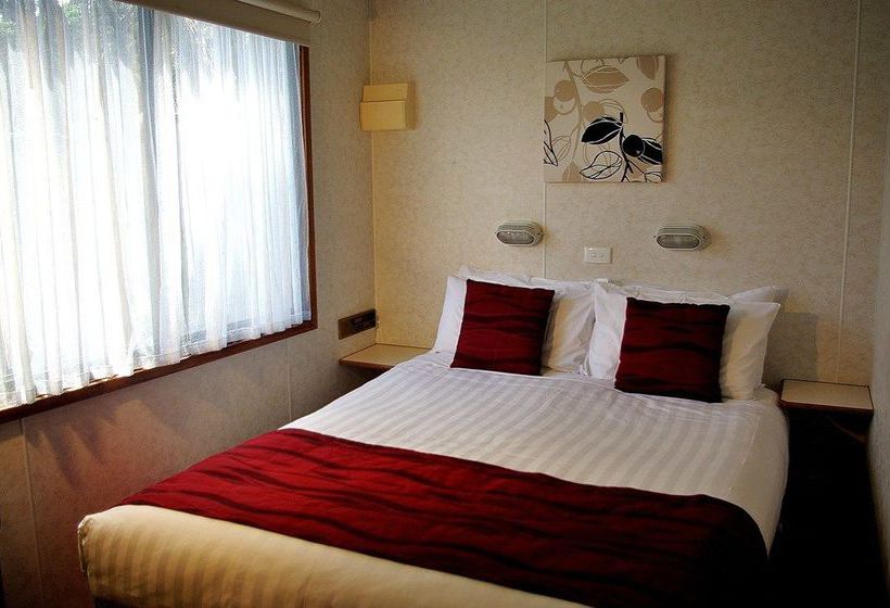 Отель Anglesea Family Caravan Park