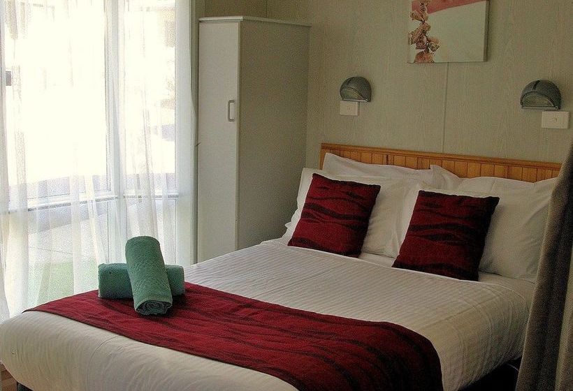 Отель Anglesea Family Caravan Park