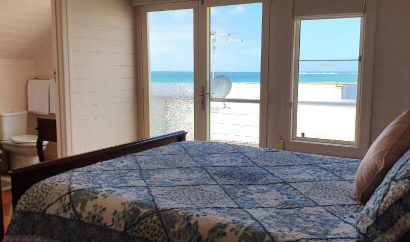 فندق Apollo Bay Guest House