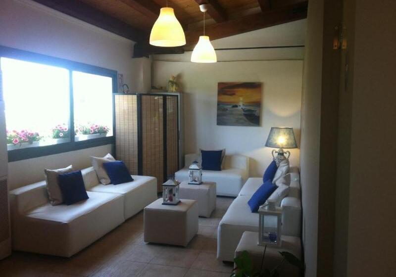 Отель Aria Di Mare