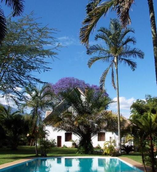 هتل Arusha Safari Lodge