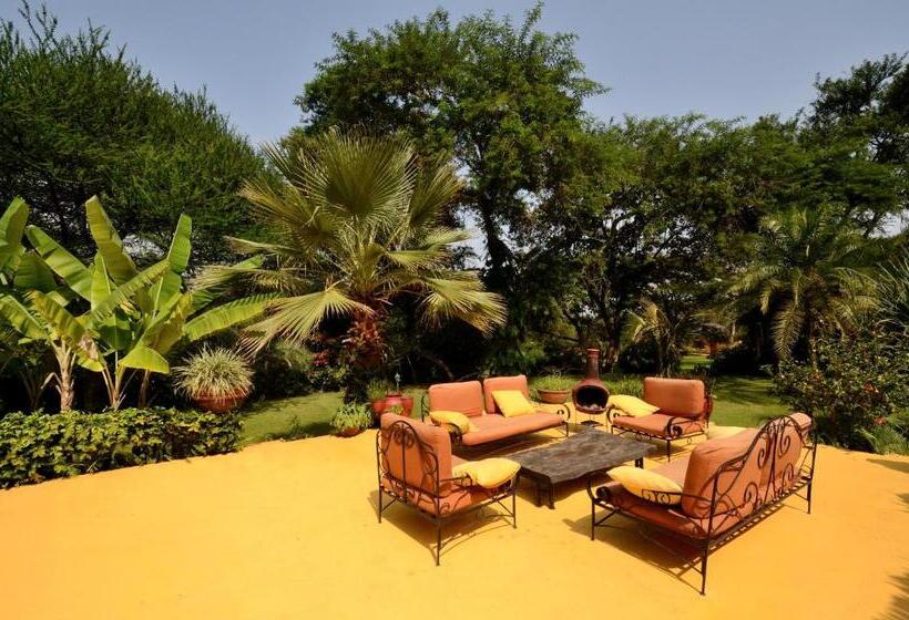 هتل Arusha Safari Lodge