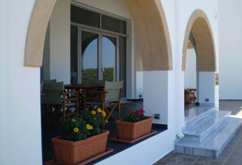 בית מלון כפרי Athena