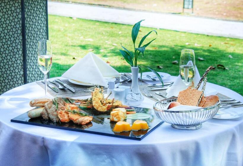 בית מלון כפרי Banyan Tree Yangshuo