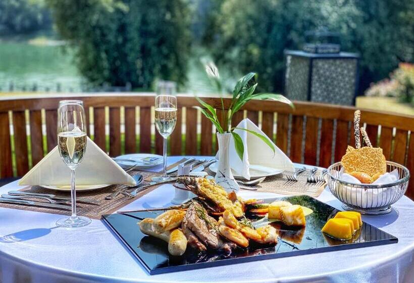 בית מלון כפרי Banyan Tree Yangshuo