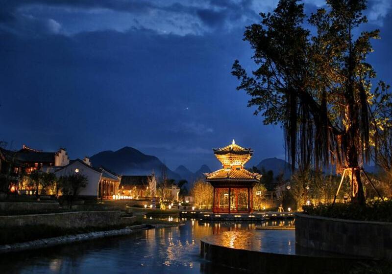 בית מלון כפרי Banyan Tree Yangshuo