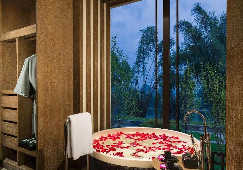 בית מלון כפרי Banyan Tree Yangshuo