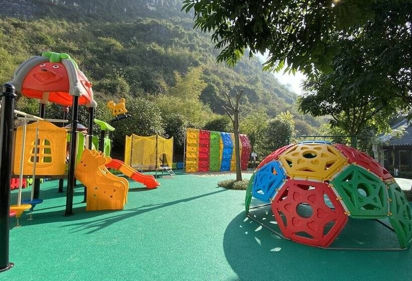 בית מלון כפרי Banyan Tree Yangshuo