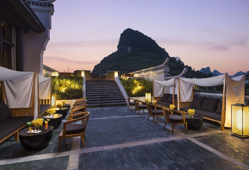 בית מלון כפרי Banyan Tree Yangshuo